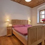 Lägenhet Statek U Medveda